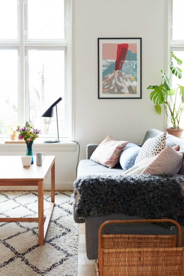 Gemütlicher gehts kaum: Zarte Pastelltöne in Kombination mit Holz 