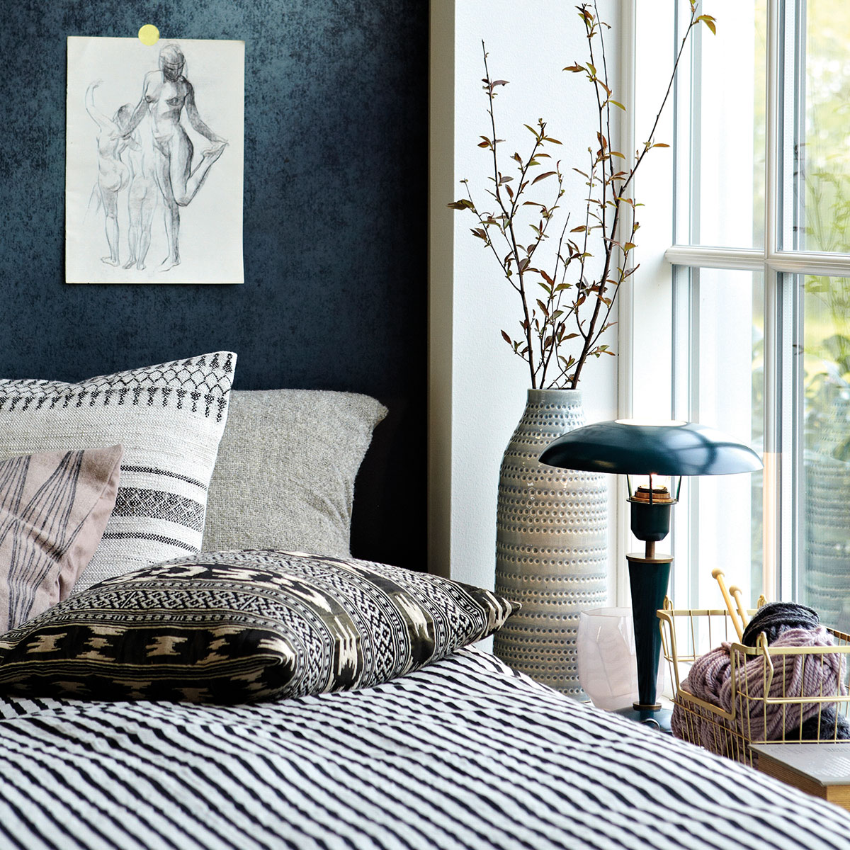 Ab in die Ecke, heißt es für diese Kissen (von House Doctor). Da tummeln sie sich aber ganz zufrieden, oder nicht?